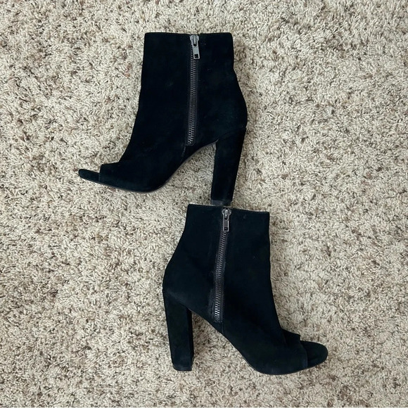 Steve Madden Mannzo Suede High Heel Open Toe Black Bootie Size 6 - Picture 2 of 11